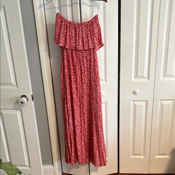 Aakaa Red and White Floral Dress - Picture 3 of 4